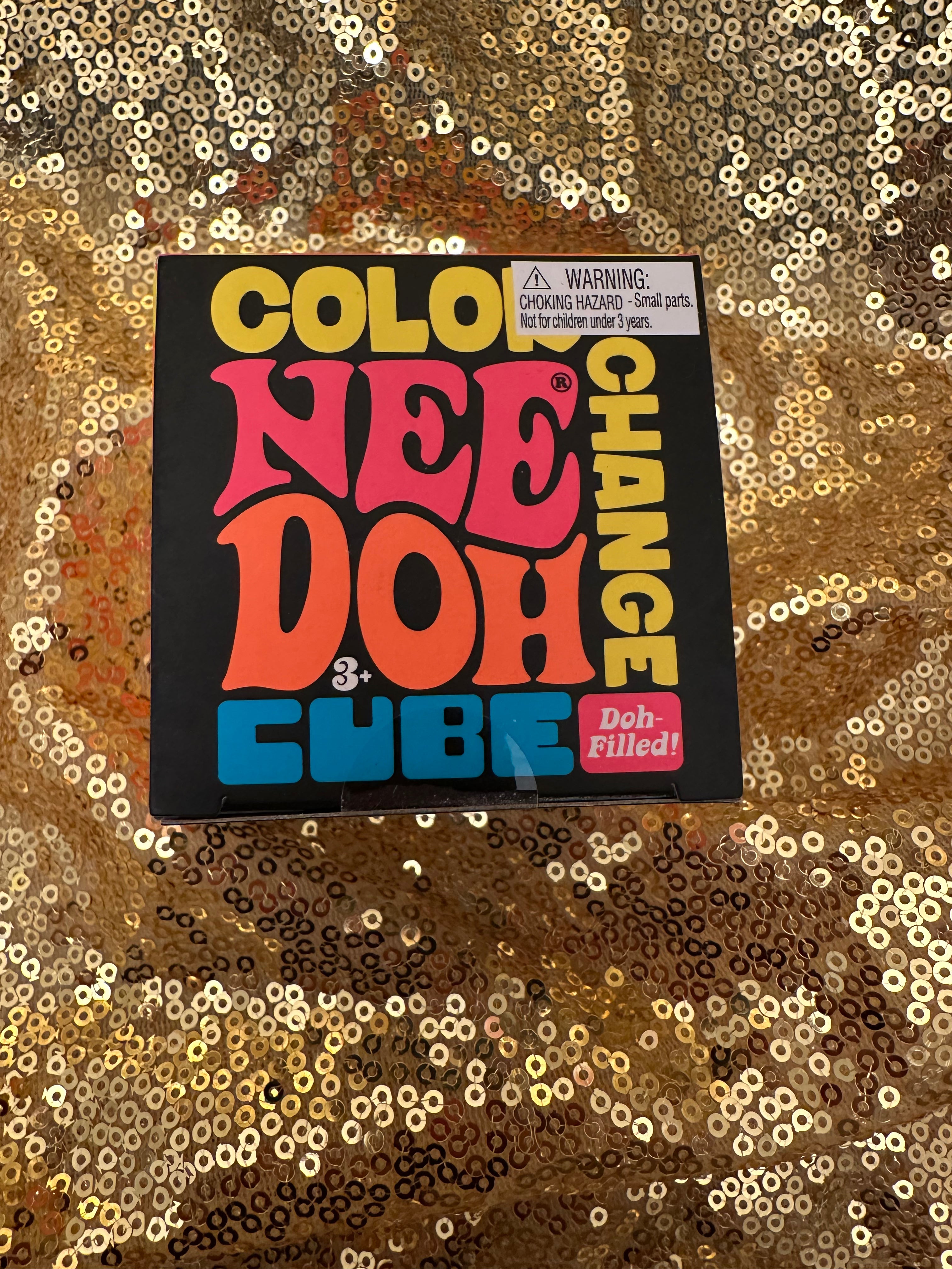 NEEDOH Color Change Cube